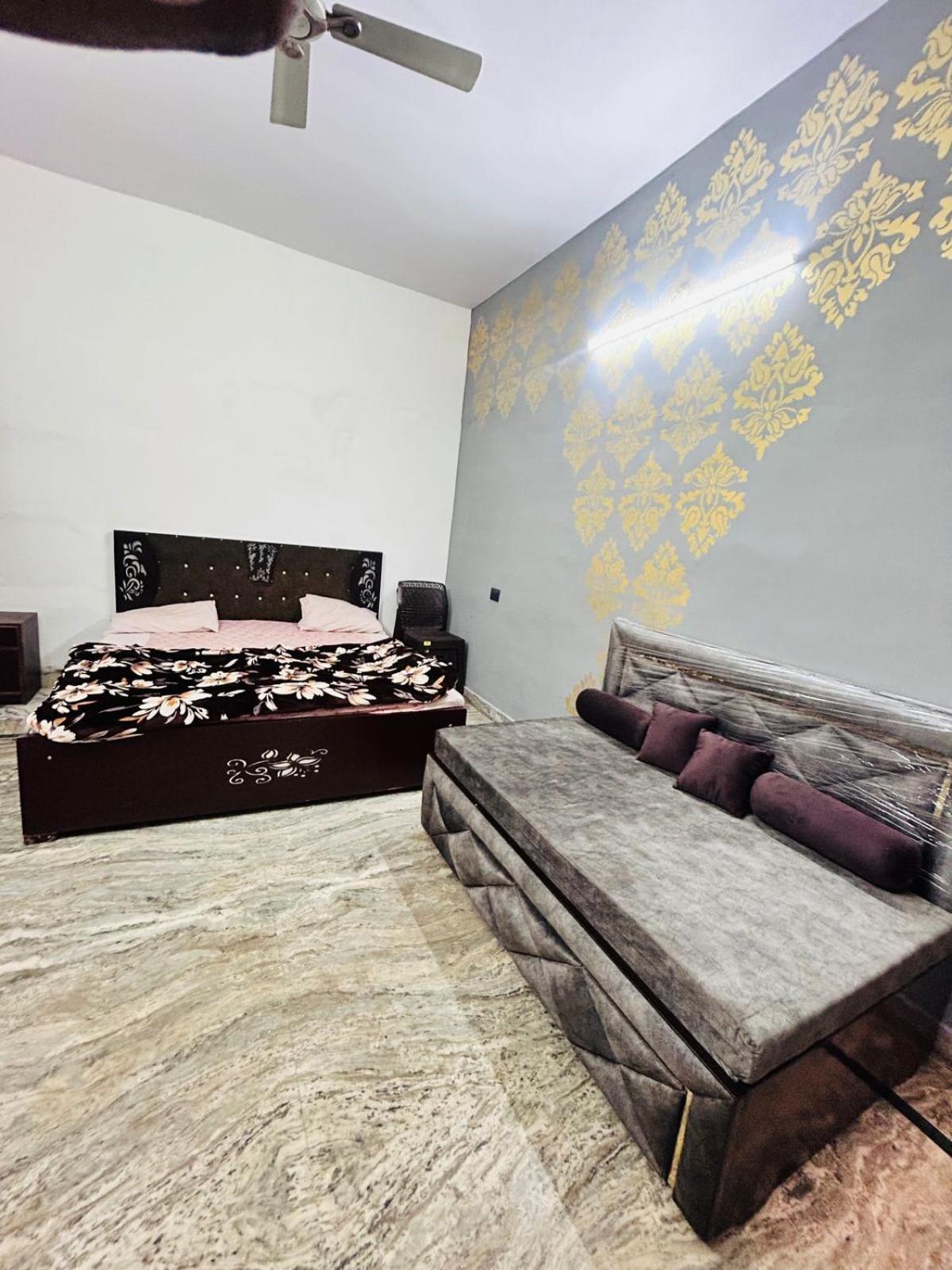 Agrawal Inn Guest House Mathura Ngoại thất bức ảnh
